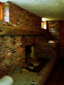 地下室の暖炉
